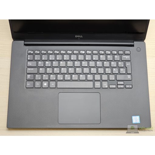 Dell Precision 5530 4K Laptop + Nvidia / i7-8850H / 32GB RAM / 512GB SSD / Érintőképernyős / Magyar billentyűzet