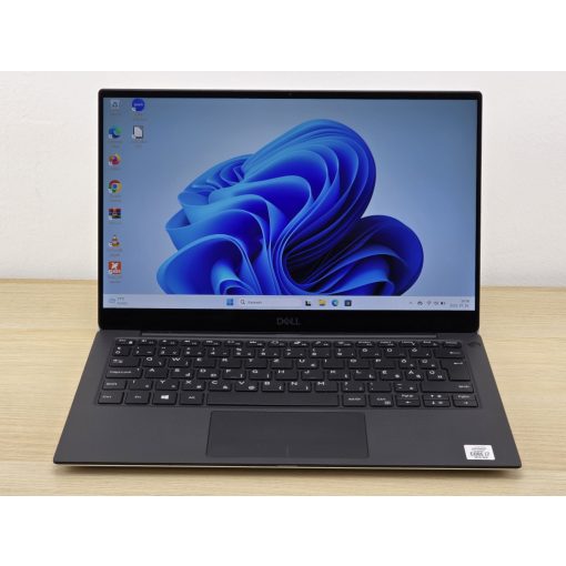 Dell XPS 13 7390 – i7-10510U, 16GB RAM, 512GB SSD, 4K érintőképernyő, magyar billentyűzet