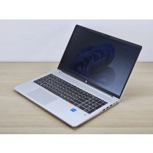 HP ProBook Laptop 450 G9 / i5-1235U / 8GB RAM / 256GB SSD / Magyar billentyűzet