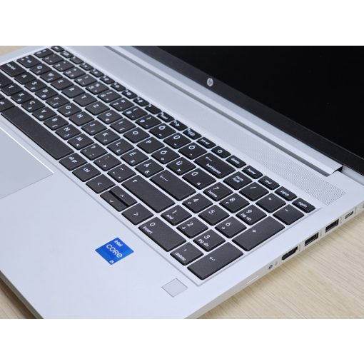 HP ProBook Laptop 450 G9 / i5-1235U / 8GB RAM / 256GB SSD / Magyar billentyűzet