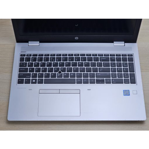 HP ProBook 650 G5 – i5-8265U, 8GB RAM, 256GB SSD üzleti laptop