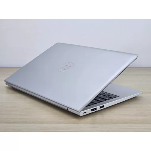 HP Probook 440 G8 Laptop + Iris / i5-1135G7 / 16GB RAM / 256GB SSD