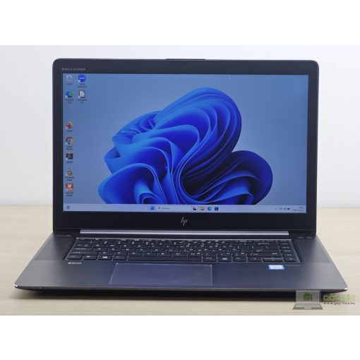 HP Zbook Studio 15 G4 Laptop + Nvidia / i7-7700HQ / 16GB RAM / 128GB SSD