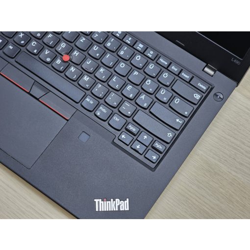 Lenovo ThinkPad Laptop L490 / i5-8265U / 8GB RAM / 256GB SSD / Magyar billentyűzet