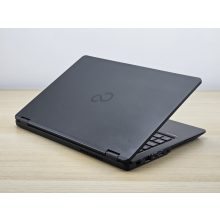 Használt Fujitsu LifeBook U727 laptop, i3-7100U, 16GB RAM, 256GB SSD, magyar billentyűzet