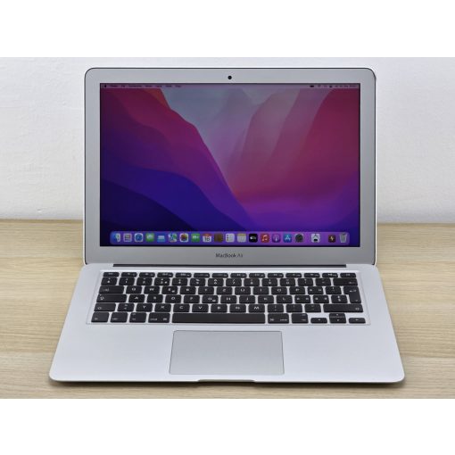 Apple MacBook Air 13 (2015) – i5, 8GB RAM, 128GB SSD