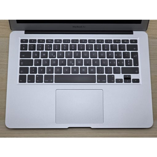 Apple MacBook Air 13 (2015) – i5, 8GB RAM, 128GB SSD