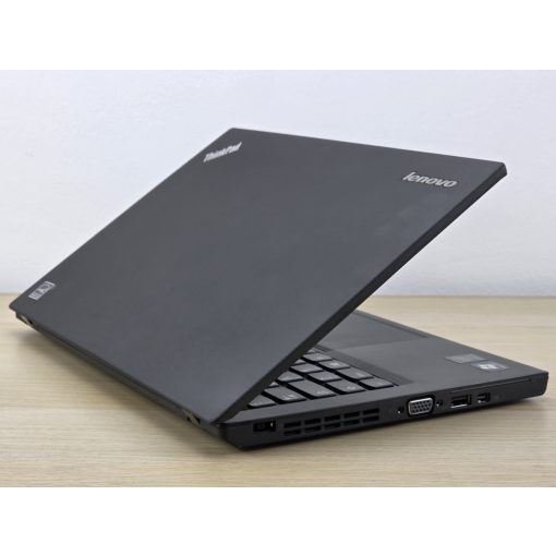 Lenovo ThinkPad X240 – i5-4210U, 8GB RAM, 128GB SSD