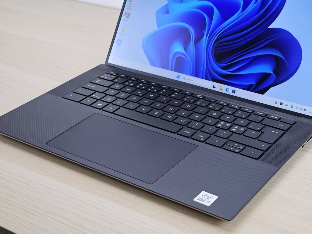 Dell Precision 5550 – i7-10850H, NVIDIA, 16GB RAM, 512GB SSD