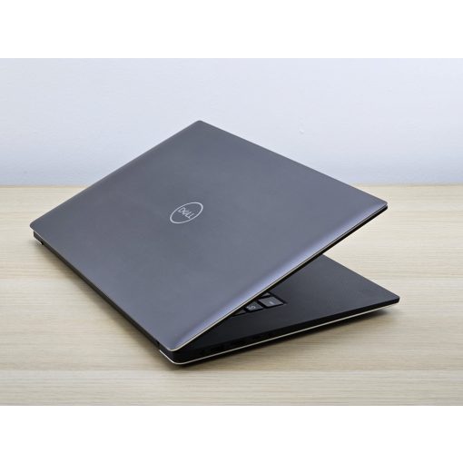 Dell Precision 5530 Laptop + Nvidia / Intel Xeon E-2176M / 16GB RAM / 256GB SSD / Magyar billentyűzet