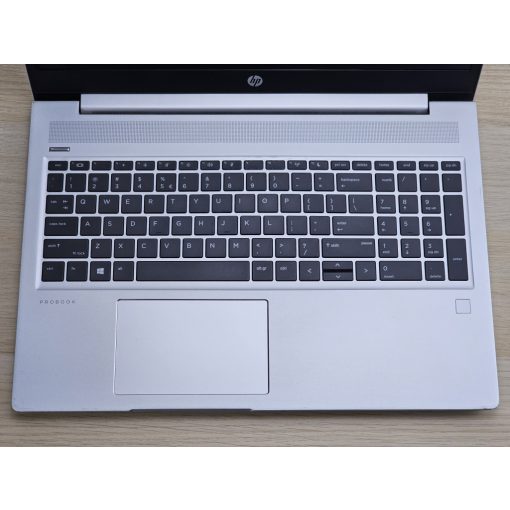 HP ProBook 450 G6 / i5-8265U / 8GB RAM / 256GB SSD