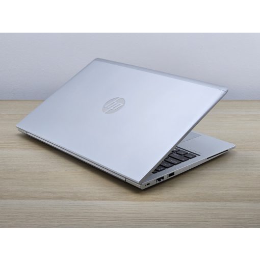 HP ProBook 650 G8 / i5-1135G7 / 16GB RAM / 256GB SSD / Magyar billentyűzet