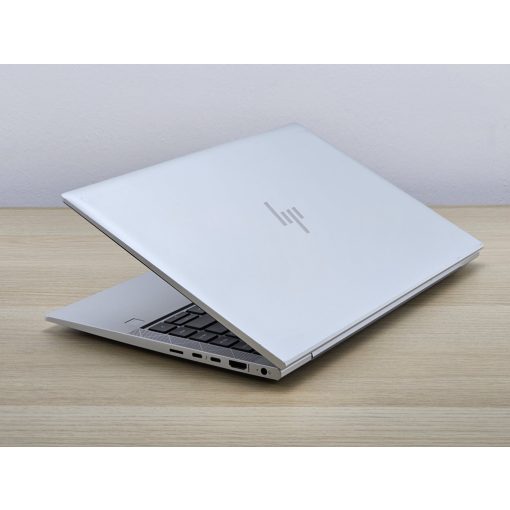 HP EliteBook 840 G8 / i5-1145G7 / 16GB RAM / 512GB SSD / Érintőképernyős / Magyar billentyűzet