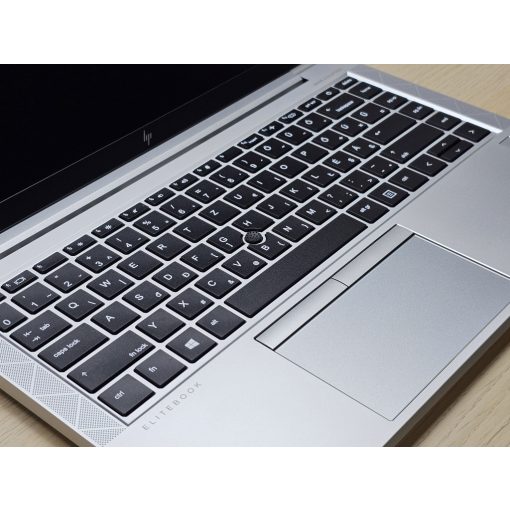 HP EliteBook 840 G8 / i5-1145G7 / 16GB RAM / 512GB SSD / Érintőképernyős / Magyar billentyűzet