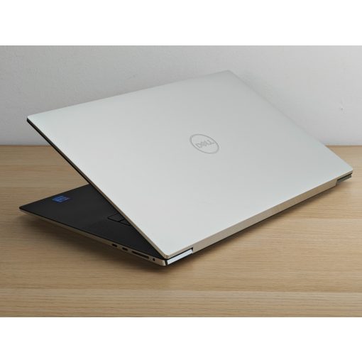 Dell XPS 17 9720 4K Laptop + Nvidia / i7-12700H / 32GB RAM / 1TB SSD / Érintőképernyős