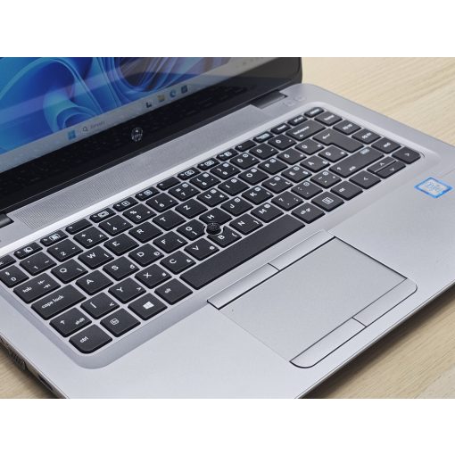 HP EliteBook 840 G4 Laptop / i5-7300U / 8GB RAM / 256GB SSD / Érintőképernyős /Magyar billentyűzet