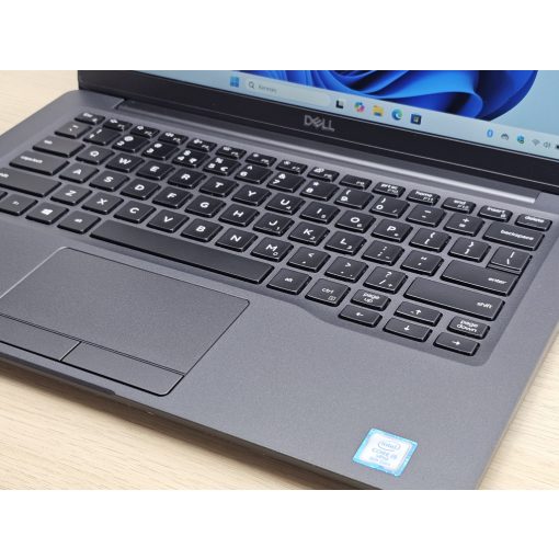 Dell Latitude 7400 – i5-8365U, 8GB RAM, 256GB SSD, prémium üzleti laptop