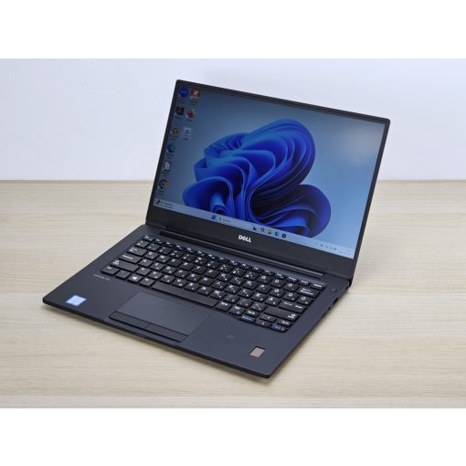 Dell Latitude 7370 / i7/m7-6Y75 / 8GB RAM / 256GB SSD Laptop