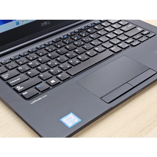 Dell Latitude 7370 / i7/m7-6Y75 / 8GB RAM / 256GB SSD Laptop