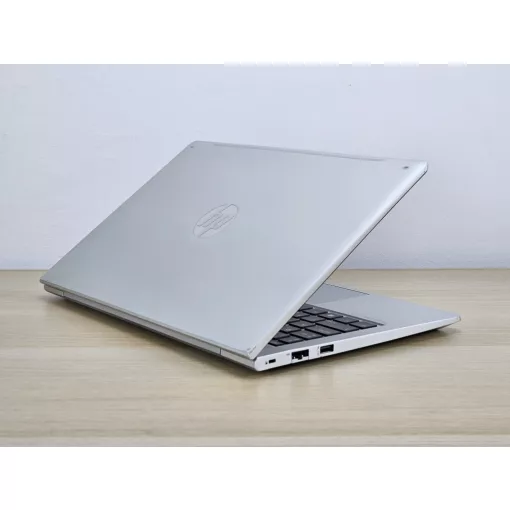 HP Probook 440 G8 Laptop + Iris / i5-1135G7 / 8GB RAM / 256GB SSD / Magyar billentyűzet