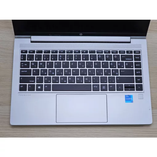 HP Probook 440 G8 Laptop + Iris / i5-1135G7 / 8GB RAM / 256GB SSD / Magyar billentyűzet
