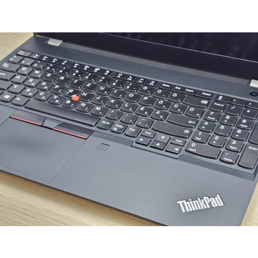 Lenovo ThinkPad T15 Gen 1 – i7-10610U, 16GB RAM, 512GB SSD, NVIDIA grafika