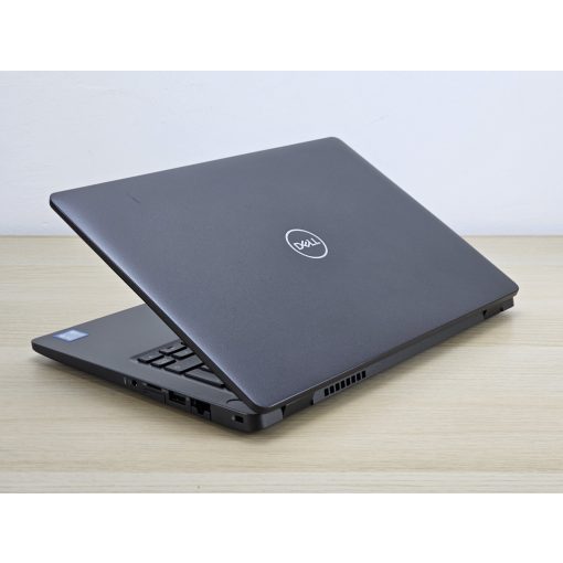 Dell Latitude 5300 Laptop / i7-8665U / 8GB RAM / 256GB SSD / FHD / Érintőképernyős