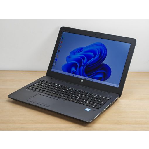 HP Zbook 15 G4 + NVIDIA / i7-7700HQ / 16GB RAM / 256GB SSD / Magyar billentyűzet