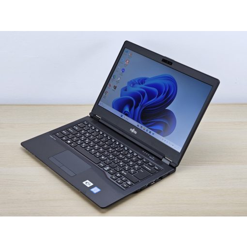 Fujitsu LifeBook laptop u749 / i5-8365U / 8GB RAM / 256GB SSD / Magyar billentyűzet