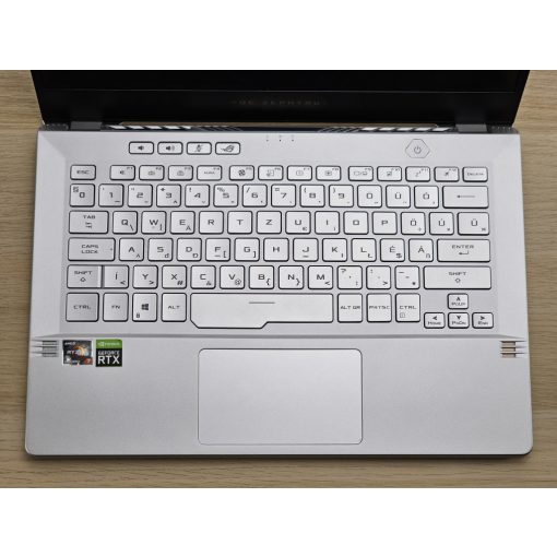 Asus ROG Zephyrus G14 GA401 Gamer / AMD Ryzen 7 / 16GB RAM / 512GB SSD / Magyar billentyűzet