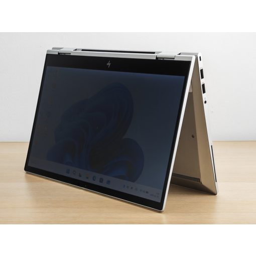 HP EliteBook x360 830 G8 2in1 Tablet laptop + Iris / i7-1185G7 / 16GB RAM / 512GB SSD / Érintőképernyős / Magyar billentyűzet