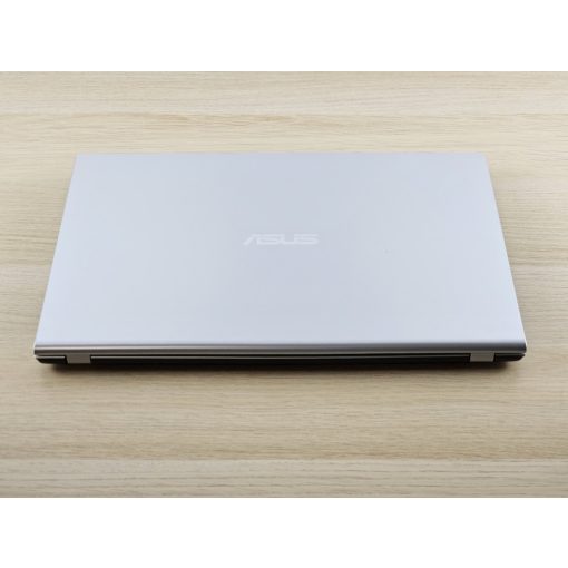 Asus VivoBook X515EA / I3-1115G4 / 8GB RAM / 512GB SSD