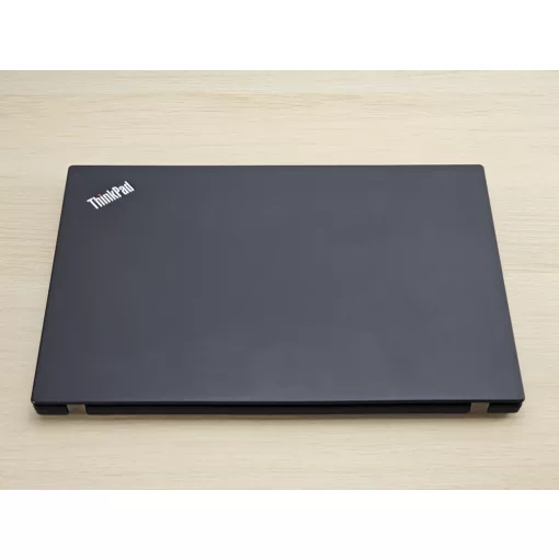 Lenovo ThinkPad T14 Gen 1 / i5-102100U / 8GB RAM / 256GB SSD / Magyar billentyűzet