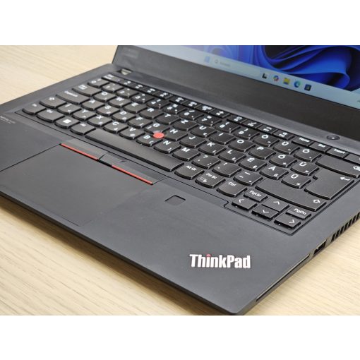 Lenovo ThinkPad P14s Gen 2 / AMD Ryzen 7 Pro 5850U / 16GB RAM / 512GB SSD / Magyar billentyűzet