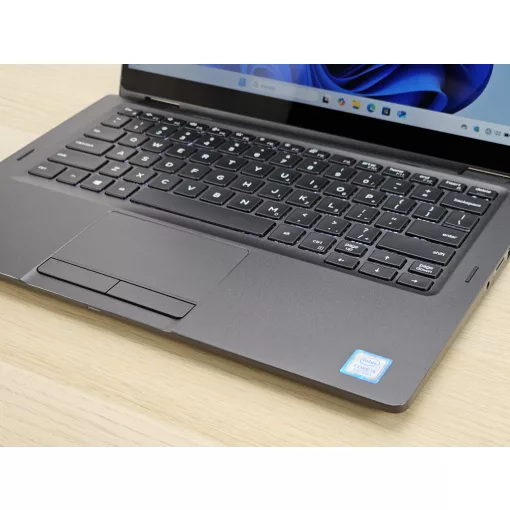 Dell Latitude 5300 2in1 Tablet laptop/ i5-8265U / 8GB RAM / 256GB SSD / Érintőképernyős