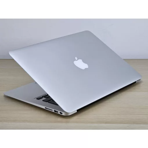 Apple MacBook Air 13 – i5, 8GB RAM, 128GB SSD, magyar billen