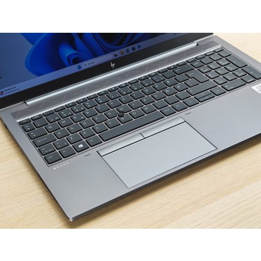 HP Zbook Firefly 15 G7 / i7-10510U / 32GB RAM / 512GB SSD