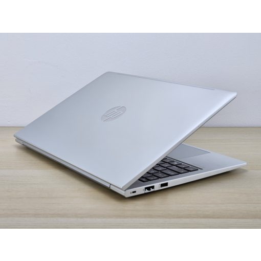 HP ProBook Laptop 450 G9 / i5-1235U / 8GB RAM / 256GB SSD / Magyar billentyűzet