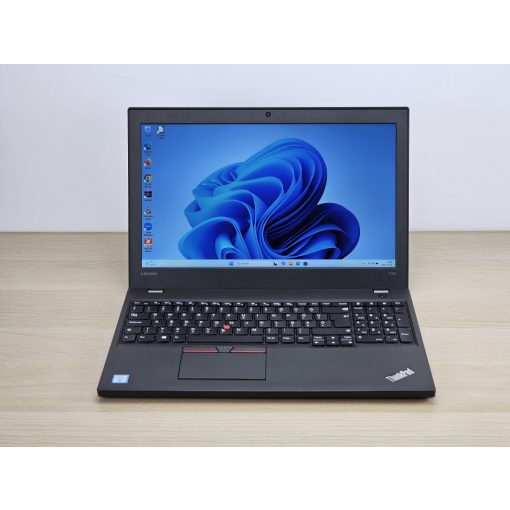 Lenovo ThinkPad T560 Laptop / i5-6300U / 8GB RAM / 256GB SSD / Magyar billentyűzet