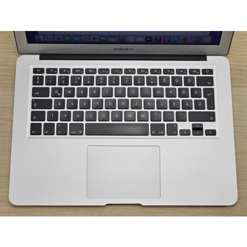 Apple MacBook Air 13 2017 – i5, 8GB RAM, 128GB SSD, magyar billentyűzet
