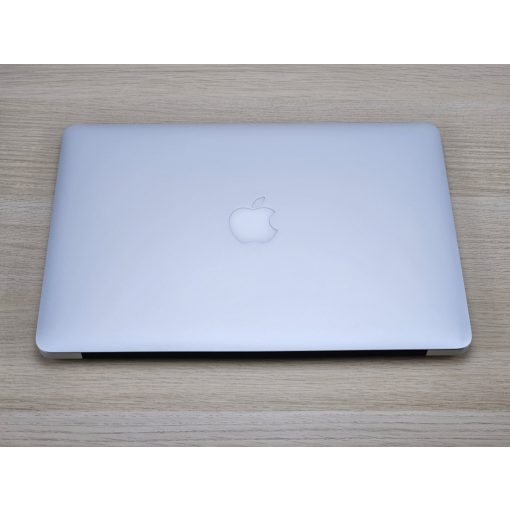 Apple MacBook Air 13 2017 – i5, 8GB RAM, 128GB SSD, magyar billentyűzet