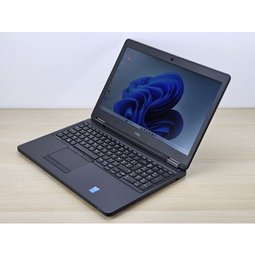 Dell Latitude laptop E5550 / I5-5300U / 8GB RAM / 256GB SSD 