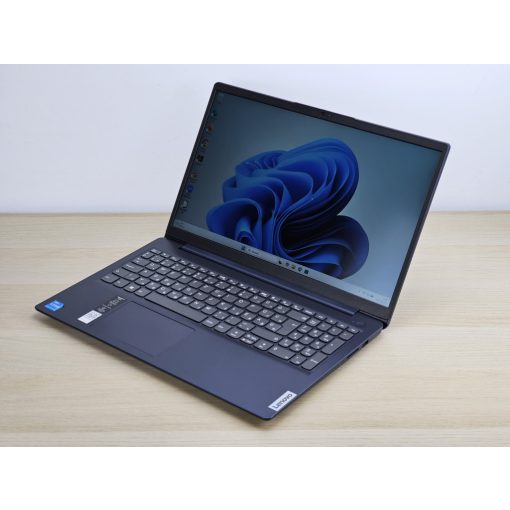 Lenovo Ideapad 3 / i3-1115G4 / 8GB RAM / 256GB SSD / Magyar billentyűzet