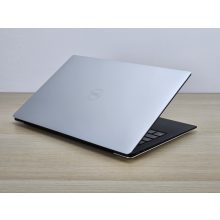 Dell XPS 13 9370 – i5-8350U, 16GB RAM, 256GB SSD, érintőképernyős, magyar billentyűzetes prémium ultrabook