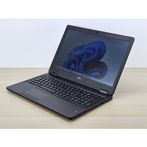 Dell Latitude 5580 Laptop / i7-7600U / 8GB RAM / 256GB SSD 