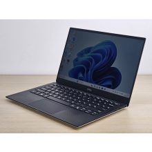 Dell XPS 13 7390 / i5-10210U / 8GB RAM / 256GB SSD / Magyar billentyűzet
