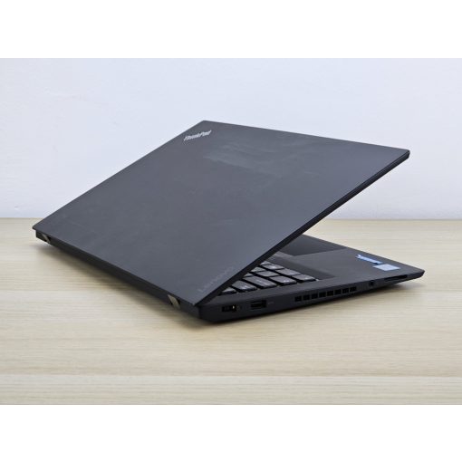 Lenovo ThinkPad T460s – i5-6300U, 8GB RAM, 256GB SSD