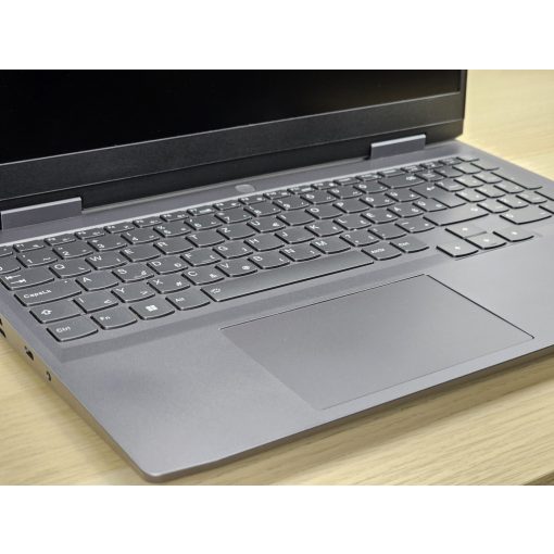 Lenovo LOQ 15IRH8 GAMER / i5-12450H / 16GB RAM / 512GB SSD / Magyar billentyűzet