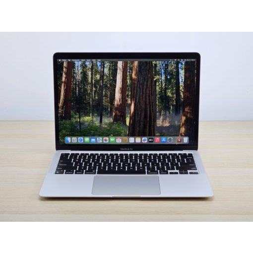 Apple MacBook Air 2020 – M1 chip, 8GB RAM, 256GB SSD