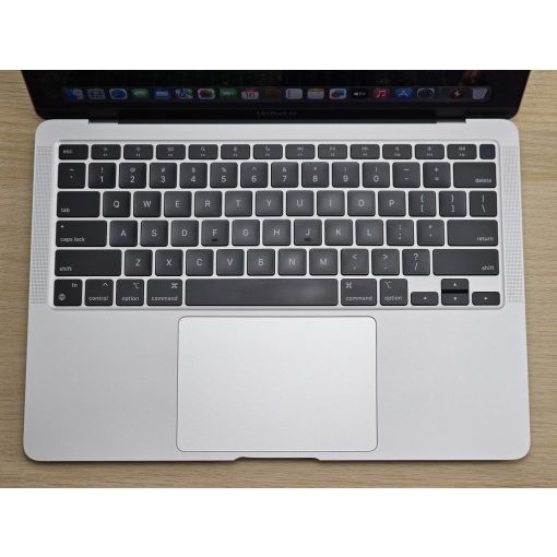 Apple MacBook Air 2020 – M1 chip, 8GB RAM, 256GB SSD